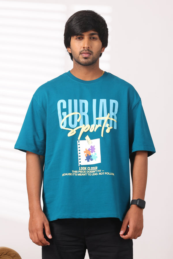 LOOK CLOSER Tshirt