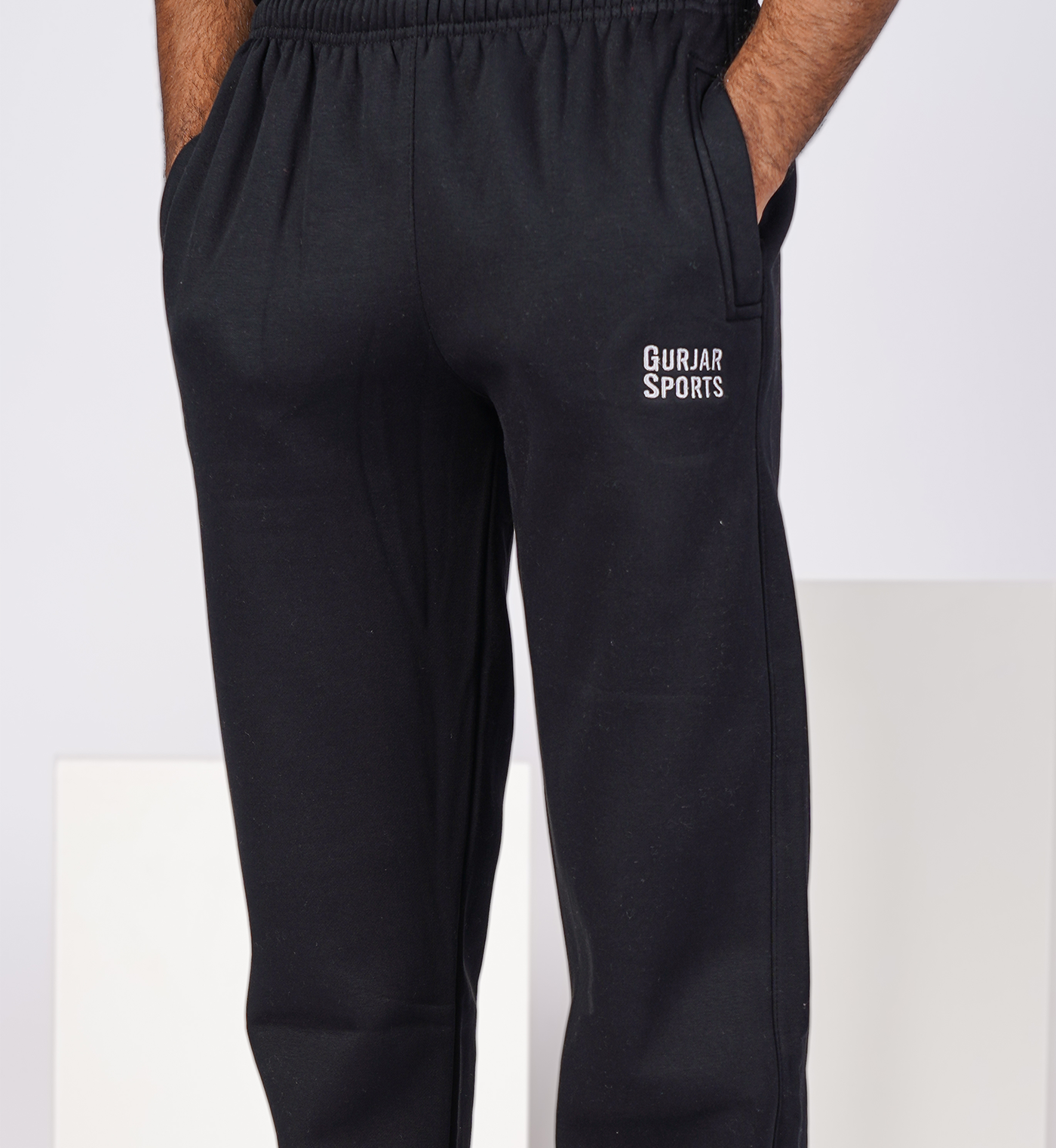 CozyCrest Lower - Black