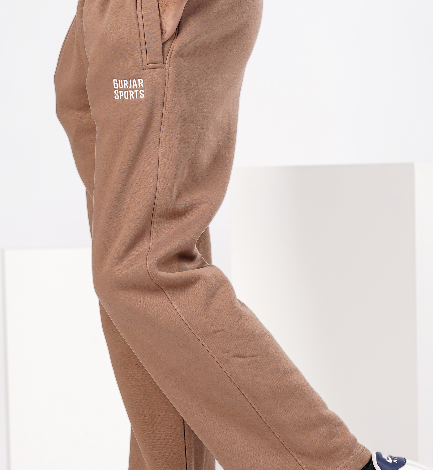 CozyCrest Lower - Brown