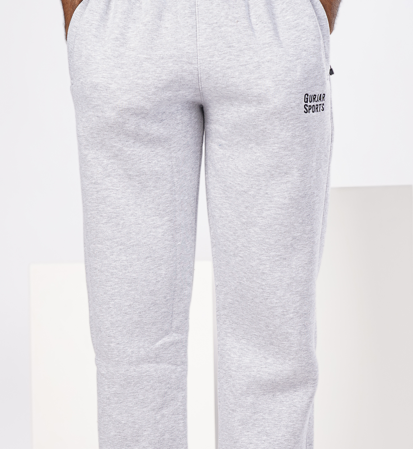CozyCrest Lower - Grey White